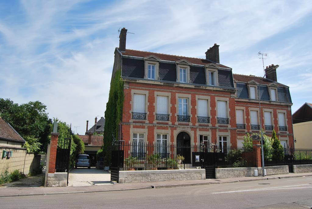 Chambre D'Hotes L'Ambroise Troyes Zewnętrze zdjęcie