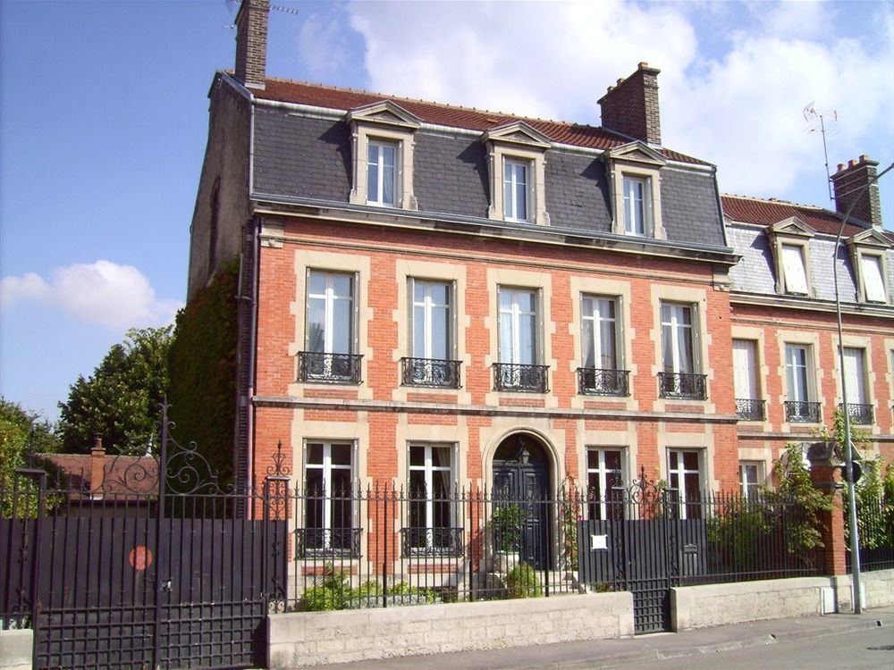Chambre D'Hotes L'Ambroise Troyes Zewnętrze zdjęcie