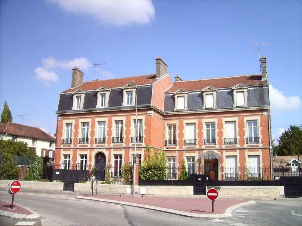 Chambre D'Hotes L'Ambroise Troyes Zewnętrze zdjęcie
